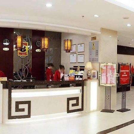 Super 8 Hotel Xian Da Yan Ta Exterior photo